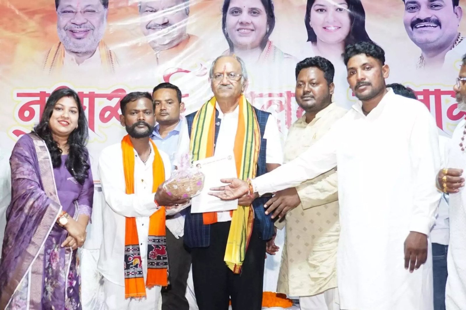 (रायपुर) सांसद अग्रवाल  नुआखाई मिलन समारोह में हुए शामिल