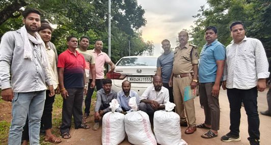 (गरियाबंद) गरियाबंद पुलिस ने 26 किलो ग्राम गांजा के साथ तीन आरोपियों को किया गिरफ्तार, चार पहिया वाहन व 3 नग मोबाईल किया जप्त