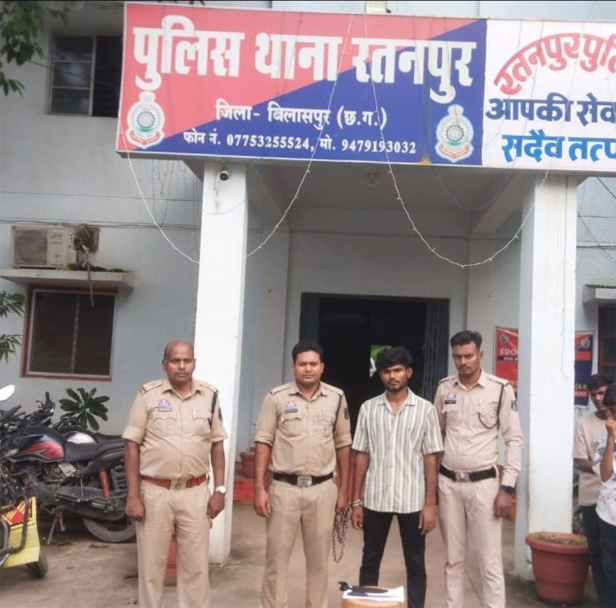 (बिलासपुर) नवरात्री में महामाया मंदिर में चाकूबाजी करने वाला आरोपी पकड़ाया
