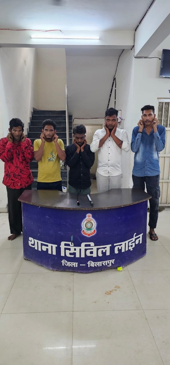  (बिलासपुर)धारदार हथियार के साथ आरोपी गिरफ्तार 