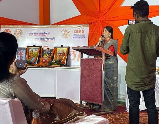 (जगदलपुर) स्वदेशी मेले में महिला स्वावलंबन पर मंथन
