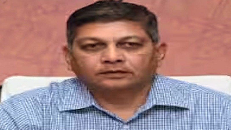 (रायपुर) राज्य विद्युत नियामक आयोग के चेयरमैन हेमंत वर्मा ने दिया इस्तीफा,अमिताभ जैन बन सकते है अध्यक्ष