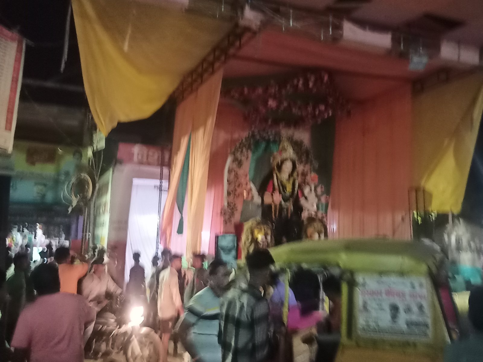 जबलपुर में दुर्गा पंडाल हादसे के बाद अलर्ट: दो मासूमों की करंट से मौत, परिजनों को 2-2 लाख रुपए की सहायता, विद्युत व्यवस्था की जांच के लिए 25 टीमों का गठन