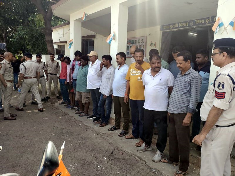 (दुर्ग) जुआ के विरुद्ध कार्यवाही में पुलिस को मिली बड़ी सफलता, 2 लाख 29 हजार 500 रूपए बरामद