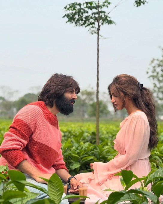 तू मेरी जिंदगी है... श्रीलीला से नजरें नहीं हटा पा रहे कार्तिक आर्यन, शेयर की रोमांटिक तस्वीर