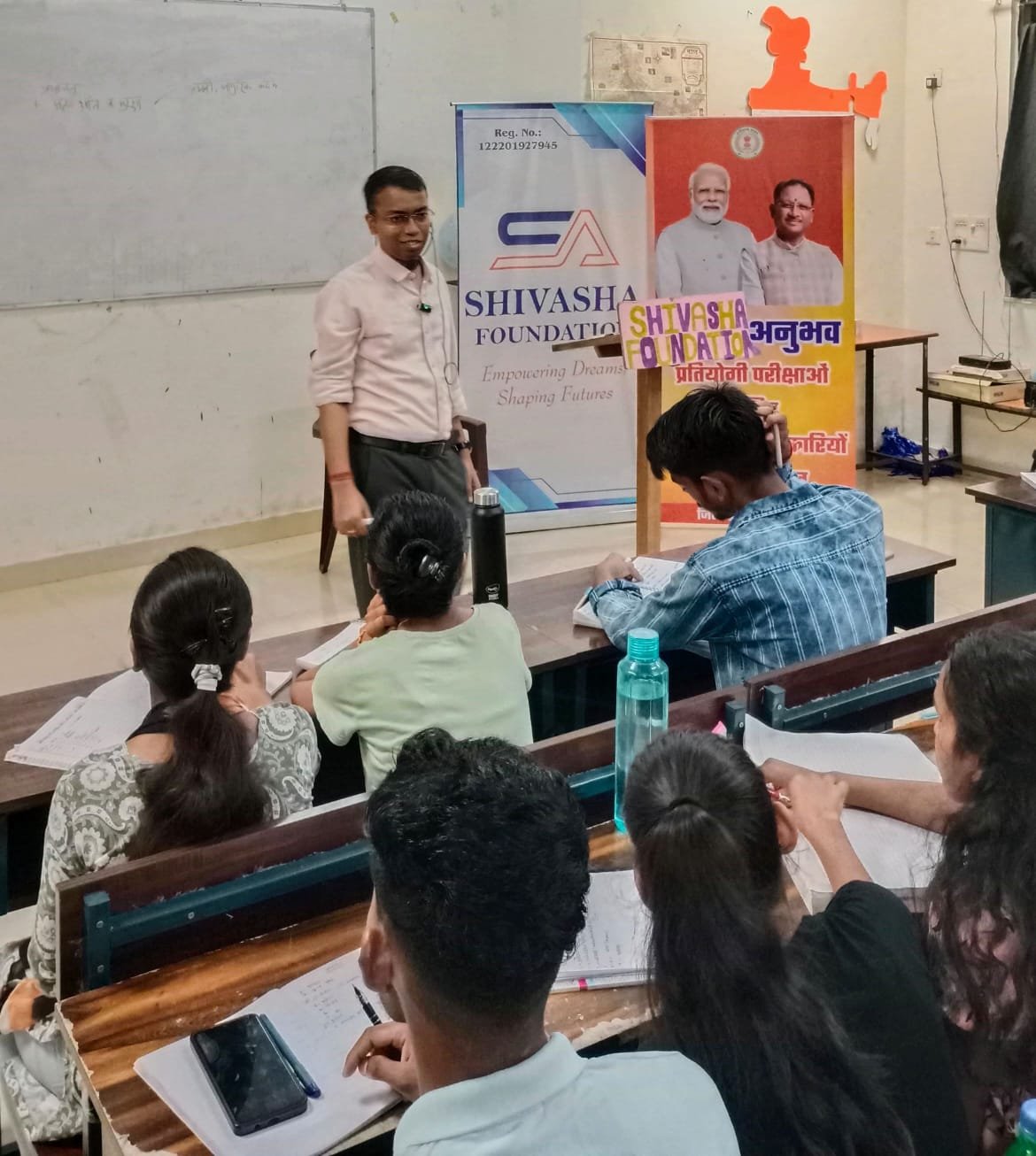 (रायपुर) जिला पंचायत सीईओ ने साझा किए प्रशासनिक अनुभव, युवाओं को दिए सफलता के मंत्र
