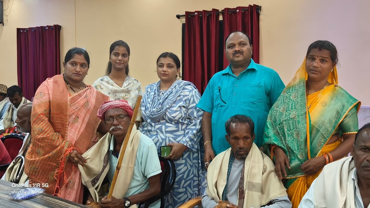 (एमसीबी) अंतरराष्ट्रीय वृद्धजन दिवस पर जनपद अध्यक्ष की मौजूदगी में वरिष्ठ नागरिकों का किया गया सम्मान