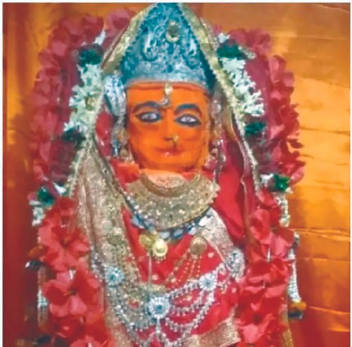 (कोरबा) नवरात्र पर भक्तिभाव से पूजा अर्चना हो रही वैष्णो दरबार में