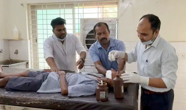 (कोरबा) स्कूल के बाहर छात्र पर ब्लेड से हमला