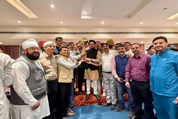 प्रमाणित, चिह्नित और सुरक्षित उत्पादों की माँग करें उपभोक्ता: अनुराग सिंह ठाकुर