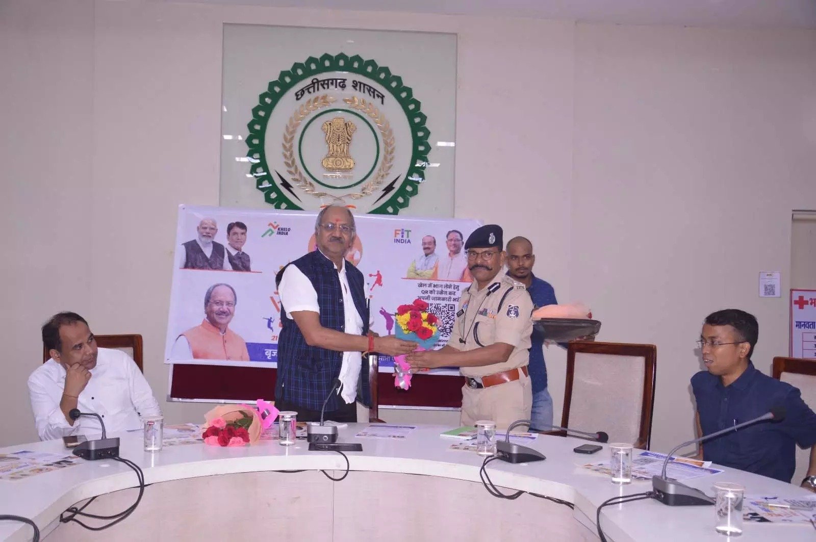 (रायपुर) खेल महोत्सव को लेकर सांसद बृजमोहन अग्रवाल ने ली उच्च स्तरीय बैठक