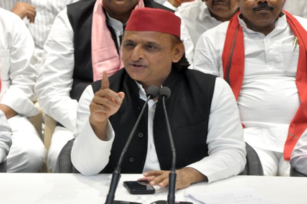 जयप्रकाश नारायण की जयंती पर अखिलेश यादव ने लिया जेपीएनआईसी के लिए संकल्प, सरकार पर साधा निशाना