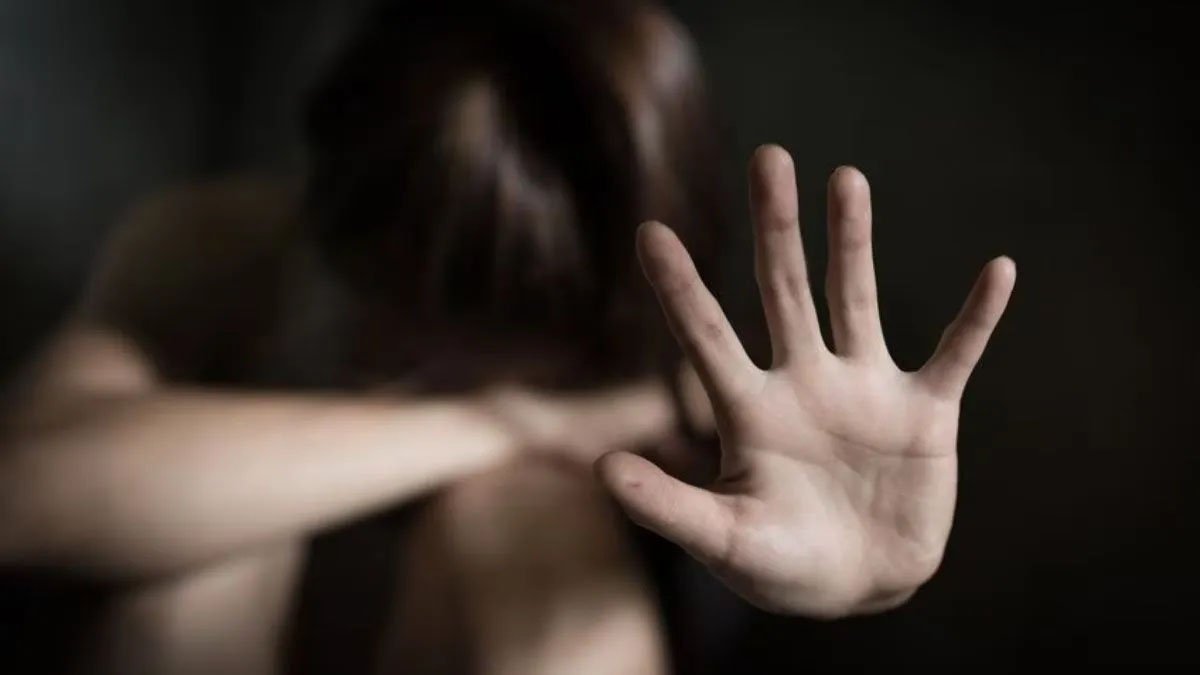 पश्चिम बंगाल में 3 साल की बच्ची के साथ बुजुर्ग ने की घिनौनी हरकत, बिस्किट का दिया था लालच; हुआ गिरफ्तार
