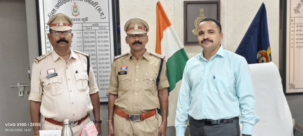 (धमतरी)दो सहायक उप निरीक्षक को मिली पद्दोन्नति - उप निरीक्षक पद पर हुए पदोन्नत