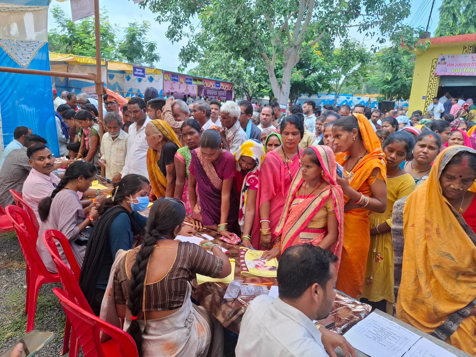 (रायपुर) मेगा हेल्थ कैम्प, रिकॉर्ड मरीजों को हाई-टेक सेवाएँ उपलब्ध