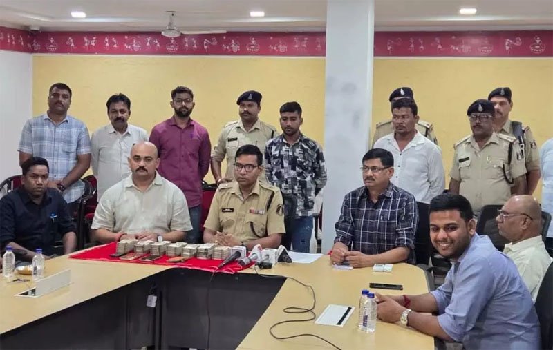 (रायपुर) 20 लाख रूपये लूट की रिपोर्ट निकली झूठी,कंपनी का सुपरवाईजर निकला मास्टरमाइंड