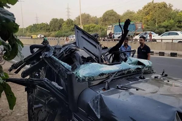दिल्ली-जयपुर हाईवे पर भीषण सड़क हादसा, डिवाइडर से टकराई थार; 5 लोगों की मौके पर मौत