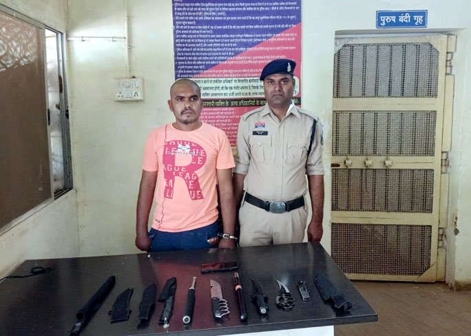 (दुर्ग) दहशत बनाकर गुंडागर्दी करने वाले पुलिस गिरफ्त में