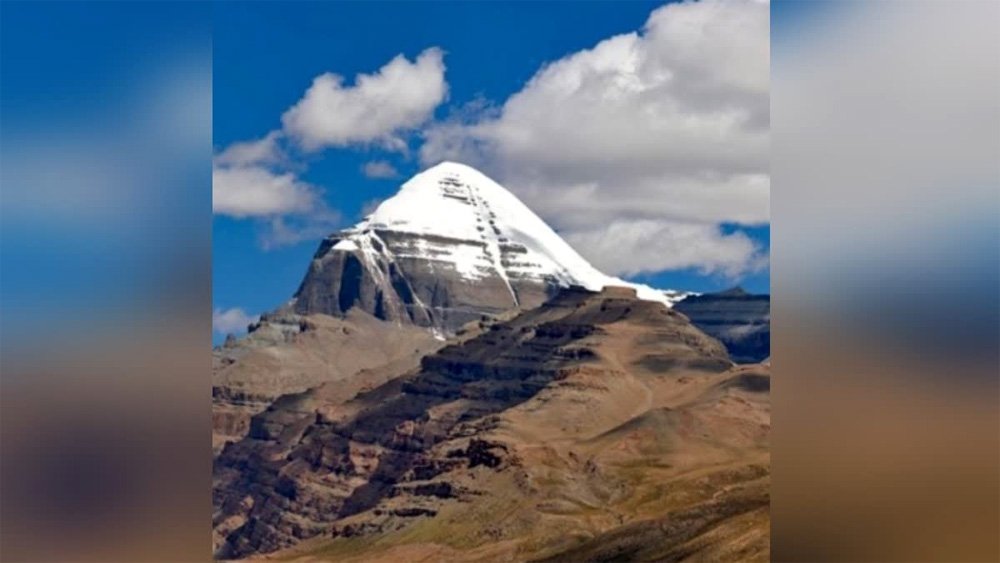 36 तीर्थयात्रियों का पहला जत्था 6 साल बाद सिक्किम के गंगटोक पहुंचा