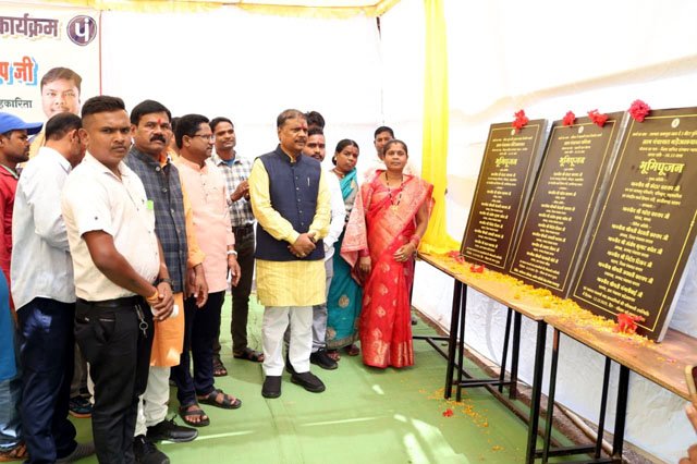 (नारायणपुर) वनमंत्री केदार कश्यप ने नारायणपुर विधानसभा में 48 लाख से अधिक के विकास कार्यों का किया भूमिपूजन
