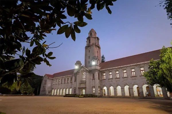 वर्ल्ड यूनिवर्सिटी रैंकिंग 2026 में भारत को झटका, टॉप 100 से सभी शिक्षण संस्थान बाहर, आईआईएससी देश में नंबर 1