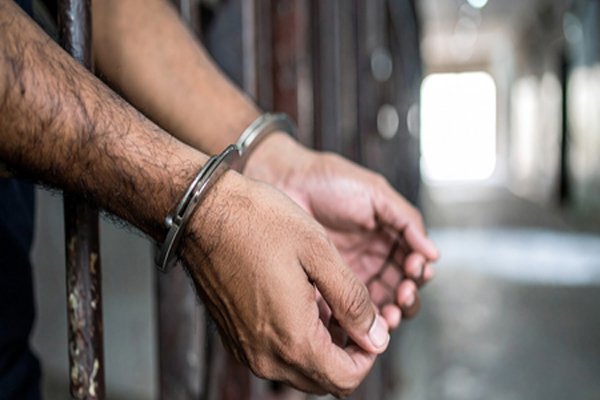 दिल्ली के जनकपुरी में वसूली की साजिश नाकाम, काला जठेड़ी गिरोह के तीन सदस्य गिरफ्तार