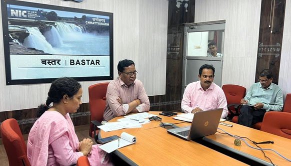 (जगदलपुर) बस्तर ओलम्पिक में युवाओं और महिलाओं का ज्यादा से ज्यादा रजिस्ट्रेशन करवाने पर दिया जोर बस्तर कमिश्नर ने