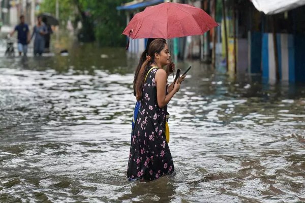 बंगाल में बारिश का कहर : कांग्रेस का आरोप, ममता सरकार इंतजाम करने में रही नाकाम