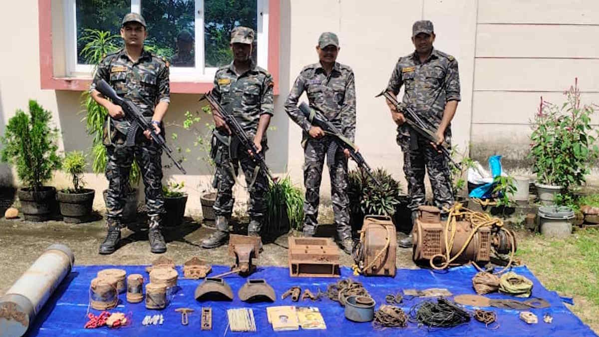 (जगदलपुर) मलकानगिरी में नक्सलियों की गुप्त हथियार फैक्ट्री का भंडाफोड़, भारी मात्रा में विस्फोटक और हथियार निर्माण सामग्री बरामद