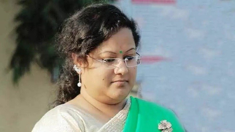 (रायपुर) सौम्या चौरसिया की 16 अचल संपत्तियां कुर्क