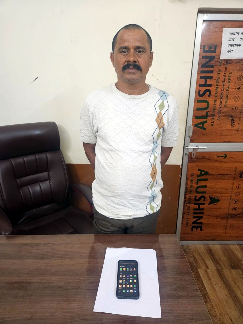 (रायपुर) रायपुर पुलिस ने मोबाइल फोन और नकदी चोरी के आरोपी को किया गिरफ्तार