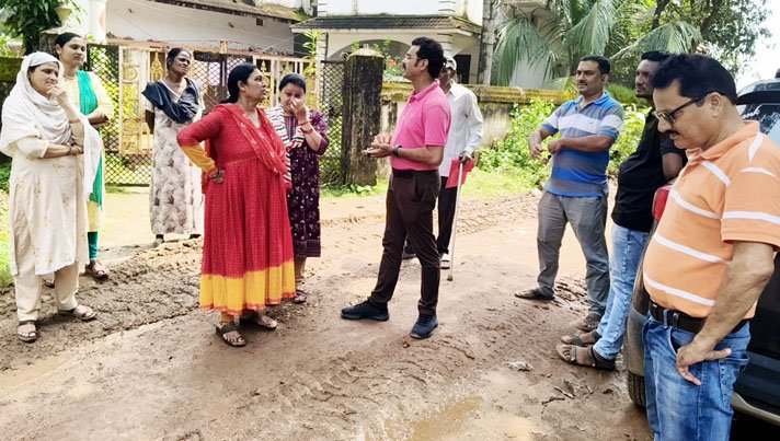 (जगदलपुर) सड़क की बदहाली पर महापौर हुए गंभीर कहा लापरवाही बर्दाश्त नहीं होगी