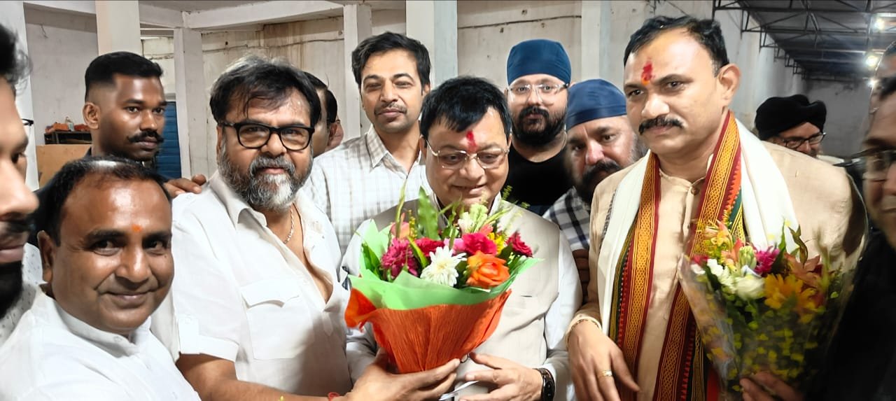 (मनेन्द्रगढ़) मनेन्द्रगढ़ में औद्योगिक क्षेत्र स्थापित करने की मांग, कैट ने उद्योग एवं श्रम मंत्री को सौंपा ज्ञापन