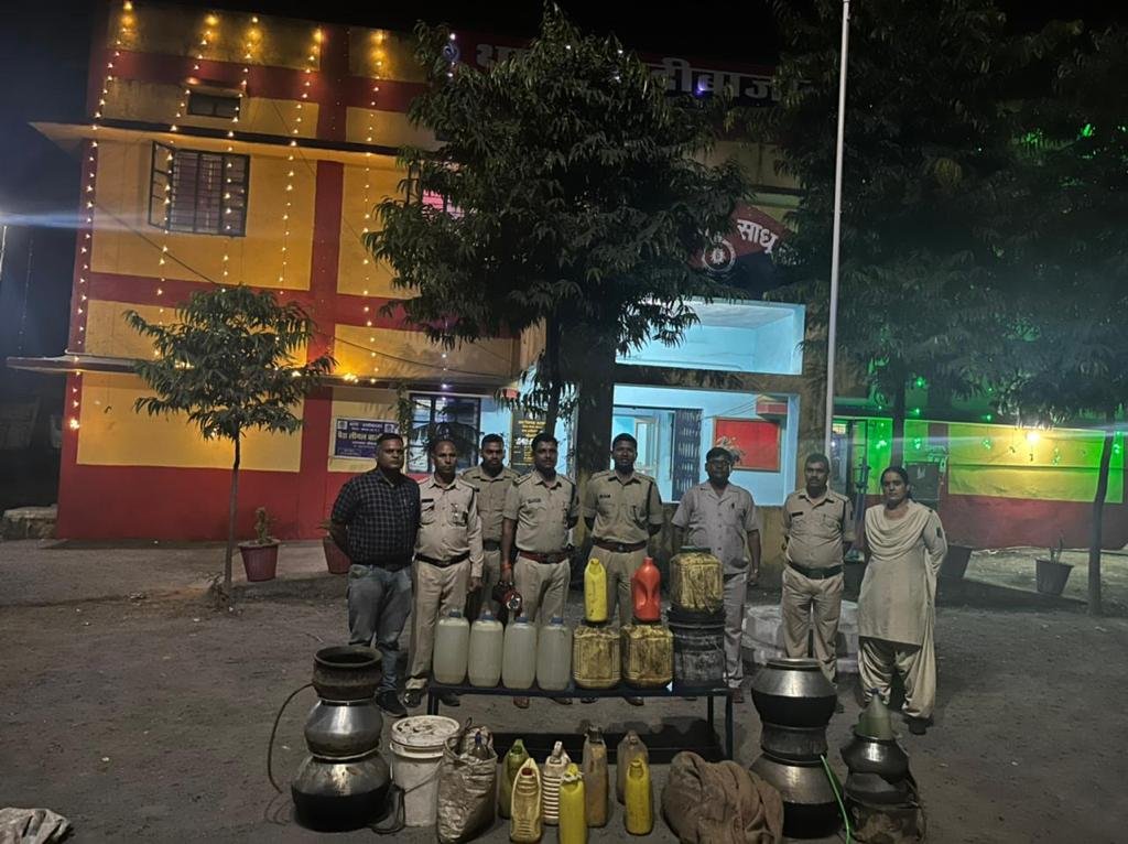 (कोरबा) थाना हरदीबाजार और कुसमुंडा पुलिस की संयुक्त कार्यवाही, 500 लीटर महुआ शराब किया गया जप्त