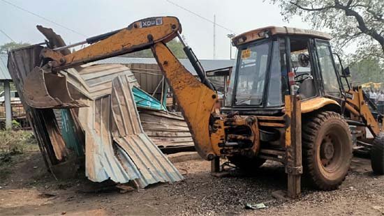 (भिलाई) अवैध कब्जे को लेकर बीएसपी ने दूसरे दिन भी की सख्त कार्यवाही