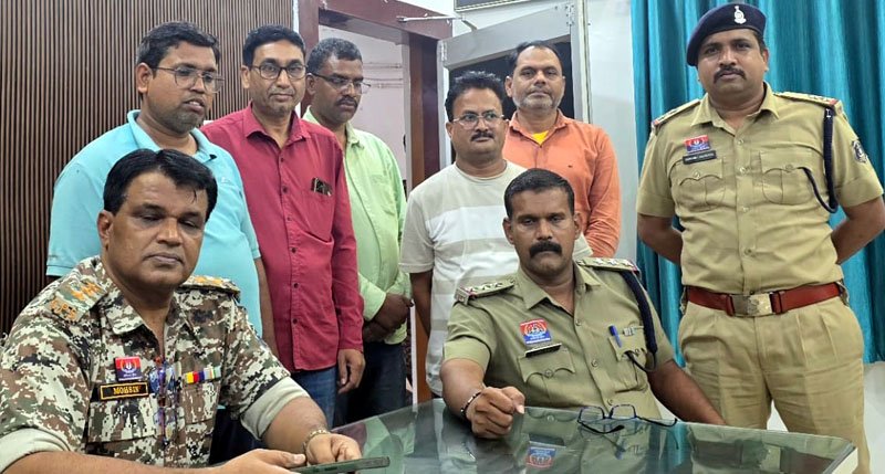 (कांकेर) थाना कांकेर में पंजीबद्व धोखाधड़ी मामले में 5 आरोपियों की गिरफ्तारी