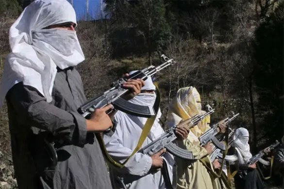 पीओके में आतंकियों के खिलाफ जनता का विद्रोह, लश्कर कमांडर को जनाजे में दौड़ा-दौड़ा कर पीटा