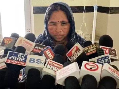 (राजनांदगांव) खेत में काम कर रहे ग्रामीणों पर मधुमक्खियों का हमला, दो की मौत