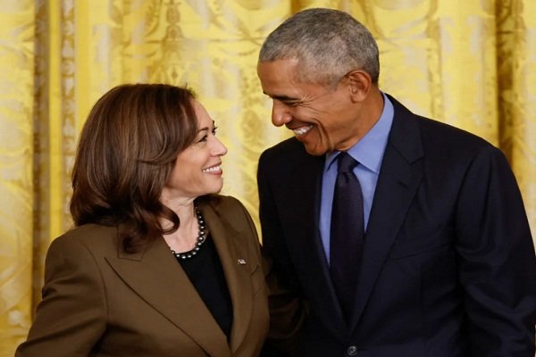 बराक और मिशेल ओबामा ने कमला हैरिस को दिया यूएस राष्ट्रपति पद के लिए समर्थन