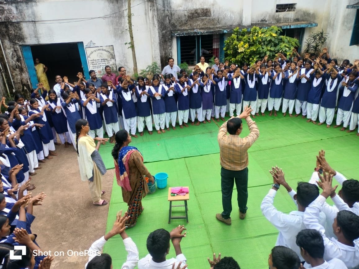  (जशपुरनगर) विश्व हाथ धुलाई दिवस पर स्वच्छ संकल्प अभियान अंतर्गत हाथ धुलाई कार्यक्रम आयोजित