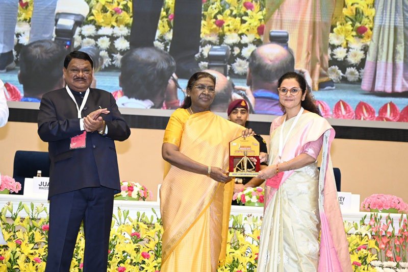 (रायपुर) धरती आबा के आंगन से विज्ञान भवन तक-कोरिया की विकास गाथा को मिली राष्ट्रीय पहचान