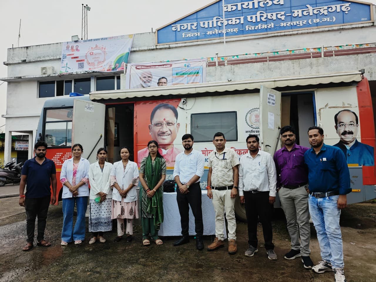 (एमसीबी) श्रम विभाग की पहल : मनेंद्रगढ़ में श्रमिक स्वास्थ्य जांच एवं पंजीयन शिविर संपन्न