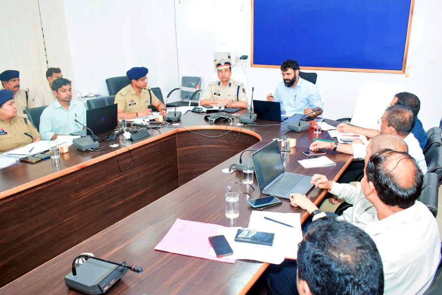 (जशपुर) कलेक्टर एवं एसएसपी की अध्यक्षता में सड़क सुरक्षा समिति की बैठक का हुआ आयोजन