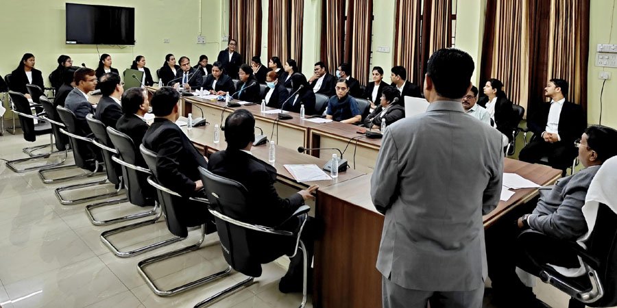 (दुर्ग) नेशनल लोक अदालत की तैयारी के लिए न्यायाधीशों की बैठक सम्पन्न