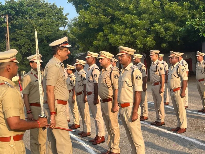 (बिलासपुर-रायपुर) पुलिस महानिरीक्षक डॉ. संजीव शुक्ला ने किया वार्षिक निरीक्षण
