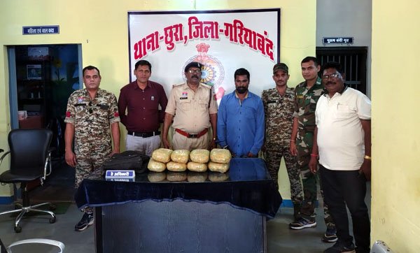(गरियाबंद) 8 किलो 411 ग्राम गांजा के साथ एक आरोपी पकड़ाया