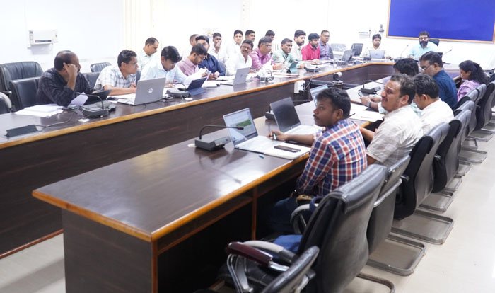 (जशपुरनगर) कलेक्टर ने जनपद पंचायत, समाज कल्याण और मत्स्य पालन विभाग की ली समीक्षा बैठक