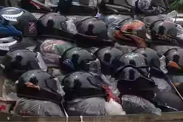 केंद्र सरकार का बड़ा कदम: हेलमेट बनाने वाली 162 कंपनियों के लाइसेंस रद्द, जानें इसके पीछे का कारण