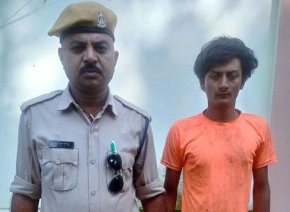 (धमतरी) दानीटोला शराब दुकान से चोरी करने वाले आरोपी को धमतरी पुलिस ने किया तत्काल गिरफ्तार