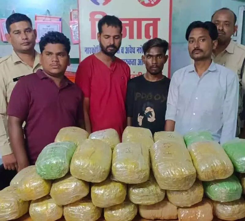 (रायपुर) लाखों का गांजा खपाने राजधानी पहुंचे चार युवक गिरफ्तार